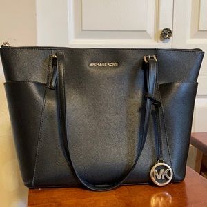 Michael Kors jet set saffiano leather tote bag